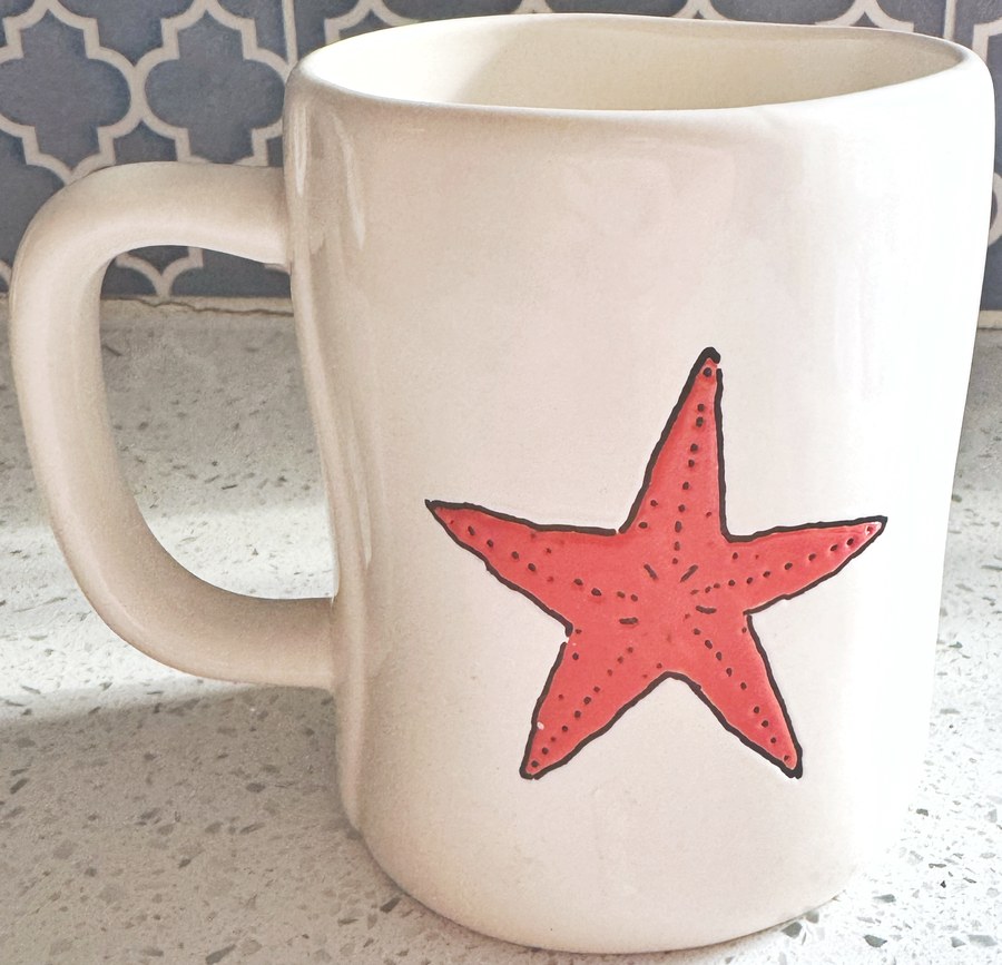 Hand-glazed starfish mug, the original phone photo